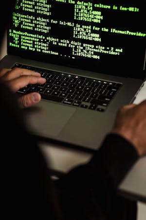 Aplicativos Espiões no Celular: Riscos Legais e Como Se Proteger